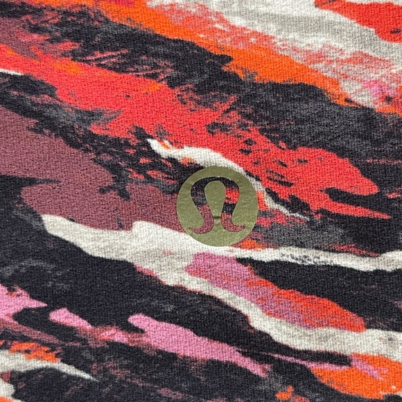 LULULEMON crop tops - Picture 4 of 5